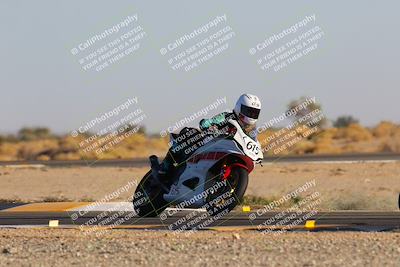 media/Dec-09-2023-SoCal Trackdays (Sat) [[76a8ac2686]]/Turn 15 Set 1 (230pm)/